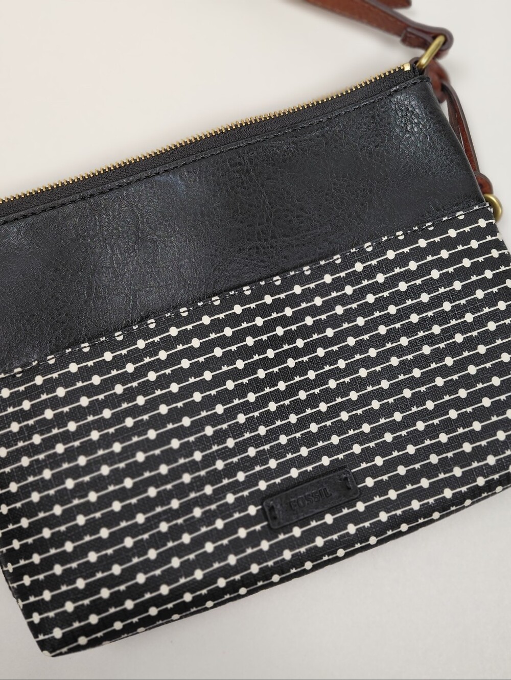 Fossil Shoulder Bag With Keyper Key Charm Black Brown